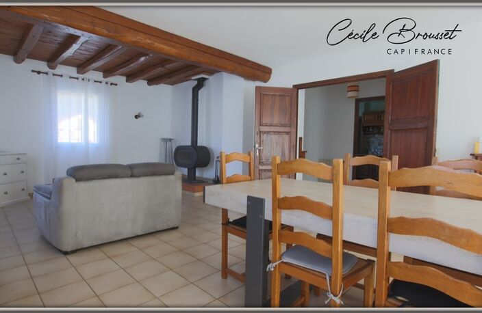 Villa 4 faces à vendre sur 1425 m2 de terrain avec garage et studio indépendant à REYNES (66) — photo 3