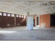 Villa 4 faces à vendre sur 1425 m2 de terrain avec garage et studio indépendant à REYNES (66) — photo 4