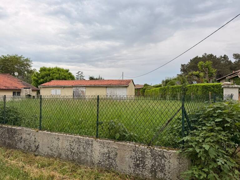 Terrain de 800 m2 avec bati existant — photo 1