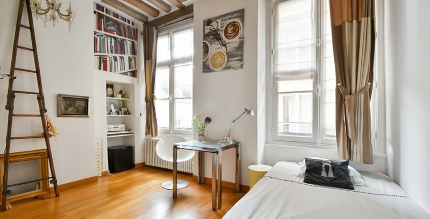 Studio à vendre - PARIS 7EME ARRONDISSEMENT (75) Rue Rousselet - 17,27 m2 - 315 000 € honoraires d'agence inclus — photo 1