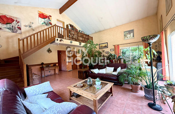 Rare à Vourles Villa de 5 pièces 199 m2 avec piscine et garage double — photo 3