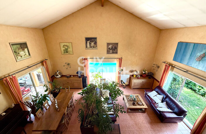 Rare à Vourles Villa de 5 pièces 199 m2 avec piscine et garage double — photo 5