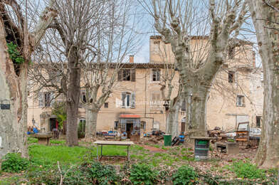 Immeuble  526400 €