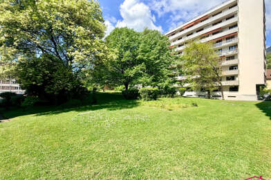 Appartement 4 pièces 240000 €