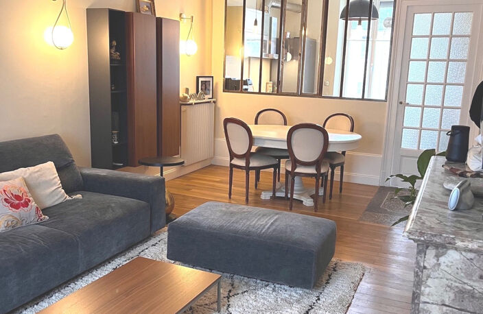 TRÈS BEL APPARTEMENT TRAVERSANT CHARME DE L'ANCIEN — photo 4