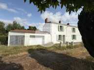 Maison 3 Chambres à rénover sur 2060 m2 -  bord de loire — photo 2