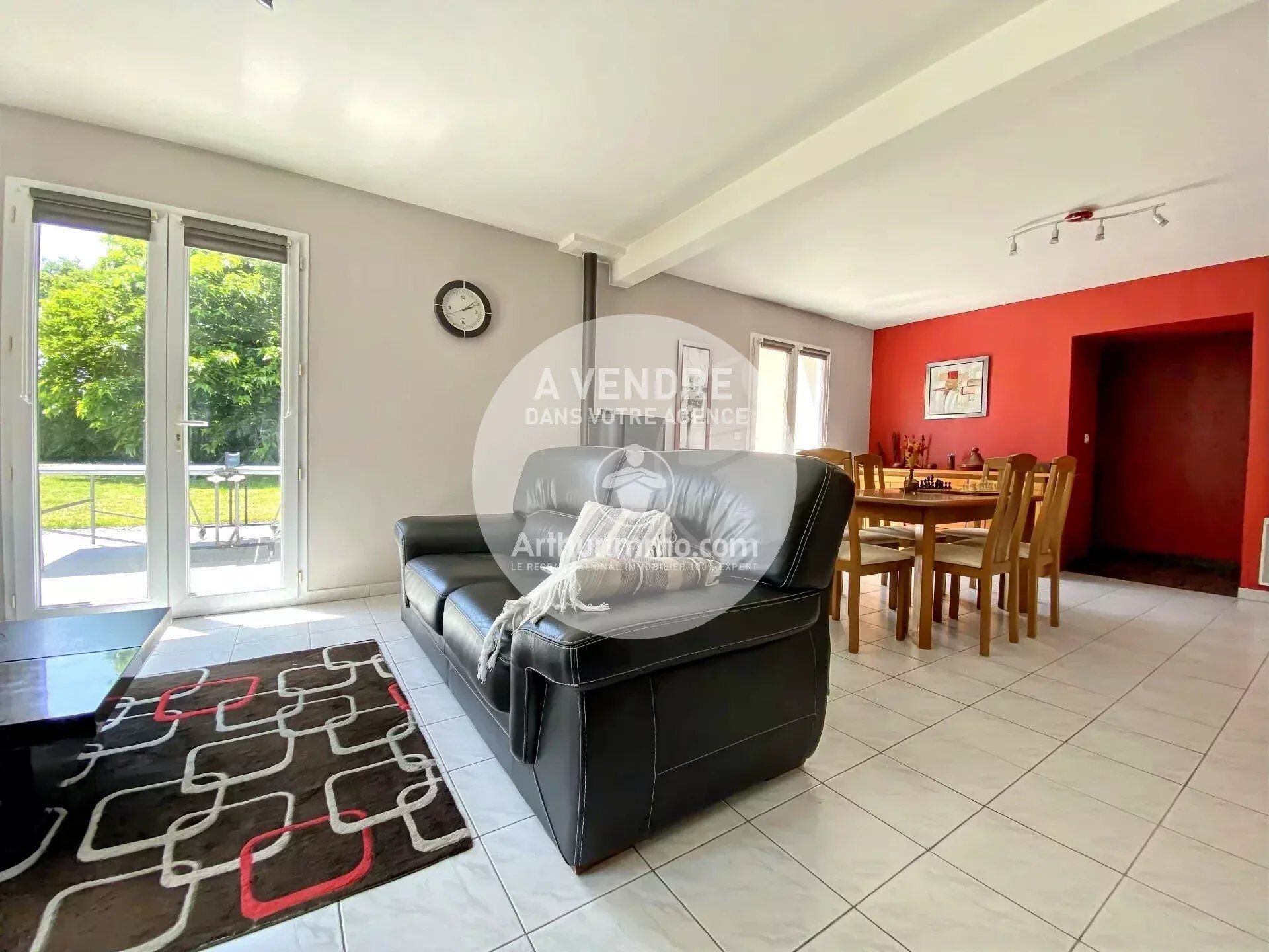 Maison 8 pièces 159 m² · à Vigneux-de-Bretagne · 159 m² · 483 000 €