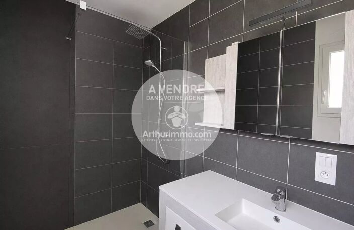 Proche centre bourg, très beaux volumes et suite parentale en RDC ! — photo 5