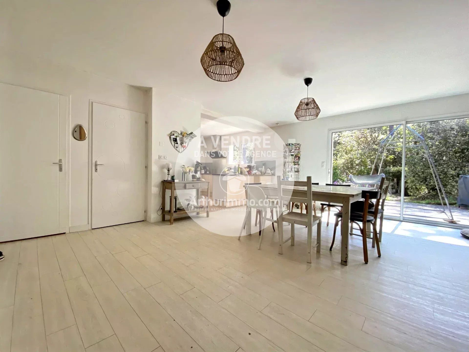 Maison 8 pièces 205 m² · à Saint-Brevin-les-Pins · 205 m² · 598 000 €