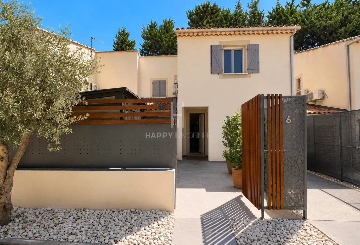 Bastide contemporaine Alpilles Sud — photo 1