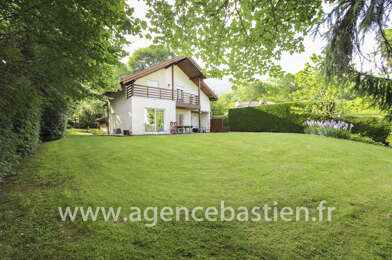 Maison 6 pièces 2800 €