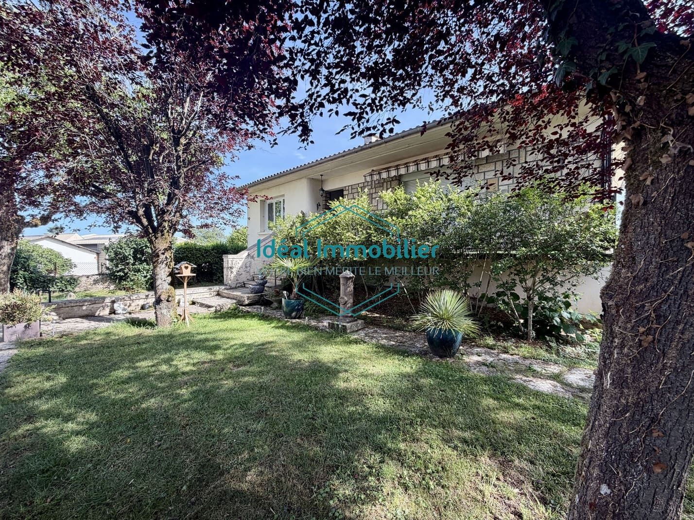 Maison avec jardin et sous sol