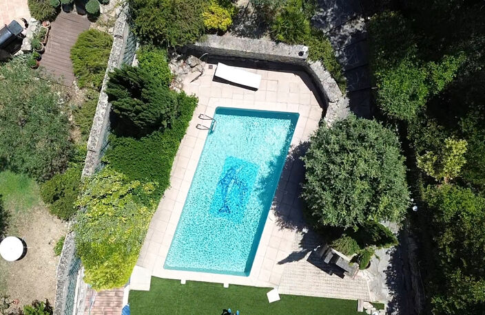 AUBAIS - Villa de Plain-Pied avec Dépendance & Piscine — photo 2