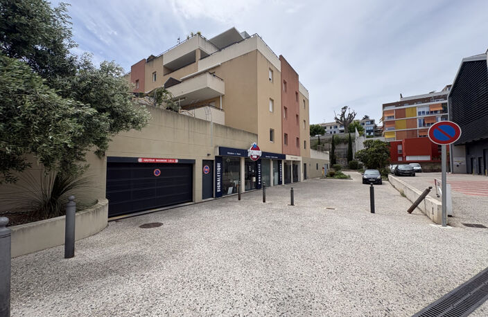 Parkings - Port et Calanques — photo 2