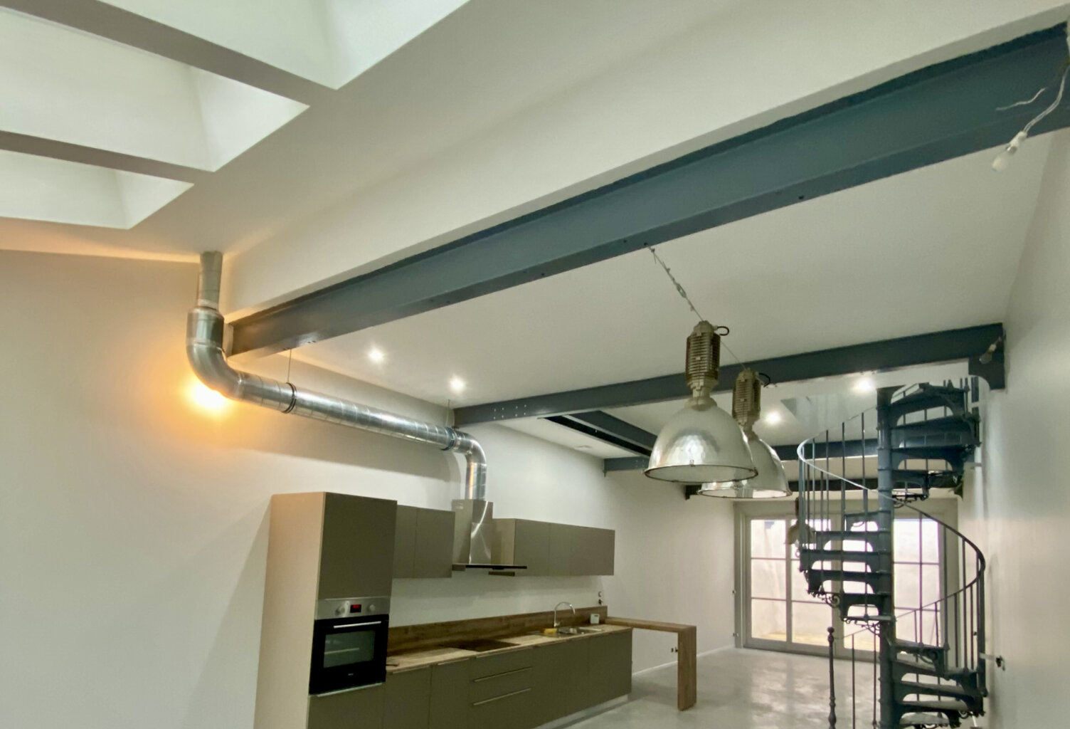 Loft avec patio en hyper centre-ville, calme absolu — photo 1