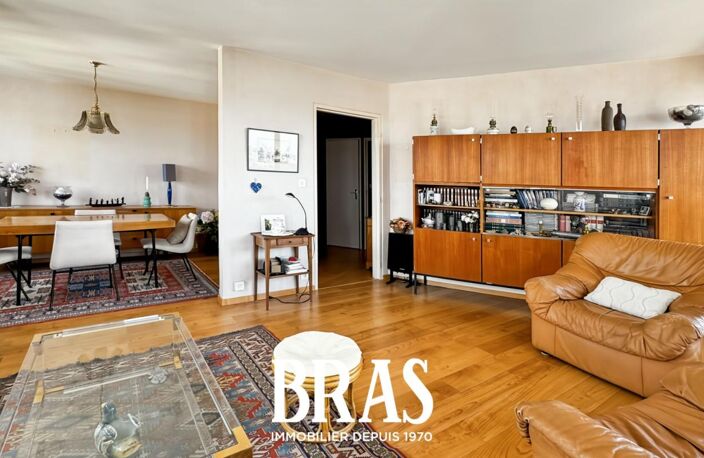 LE BELEM - T5 + GARAGE + CAVE - DERNIER ETAGE — photo 2