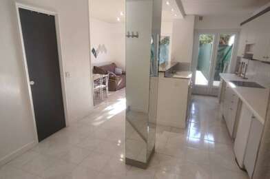 Appartement 1 pièces 900 €