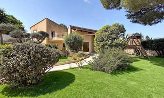 Maison 6 Pièces 200 m² à vendre à Aubagne (13400)