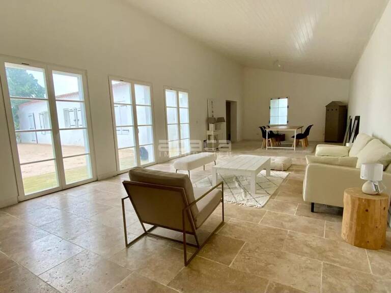 Immobilier Ile de Ré - Maison à vendre - Saint Clément des Baleines — photo 1