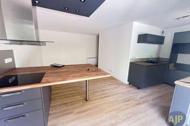 Appartement 3 pièces 860 €