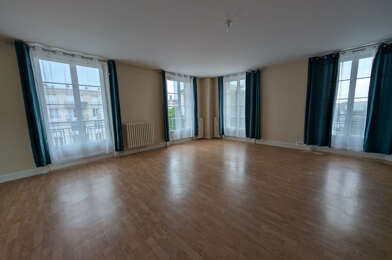 Appartement 3 pièces 1180 €