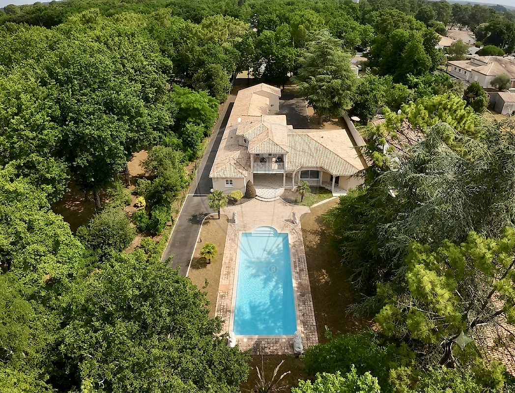 Villa / Maison  T7 à vendre Tremblade (La) 17390