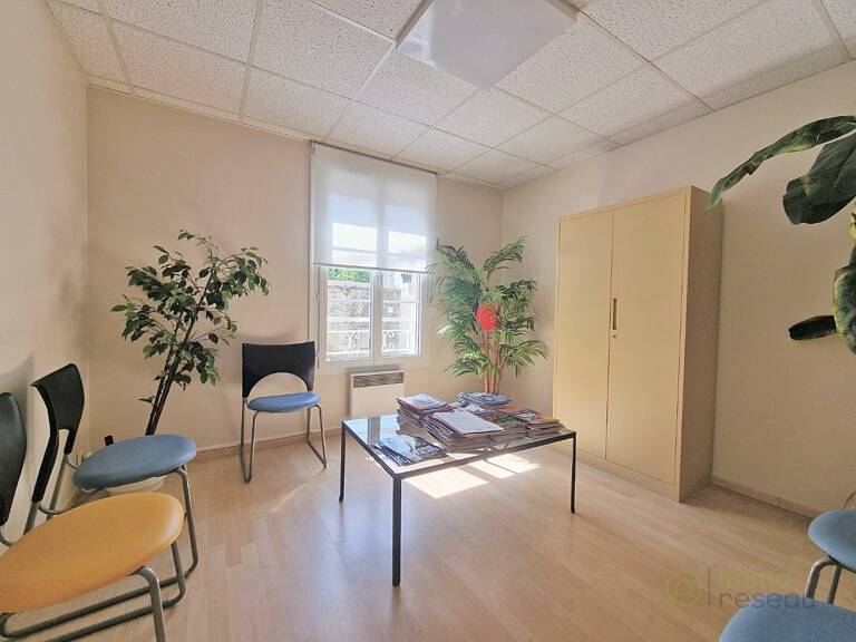 Bureau — photo 1