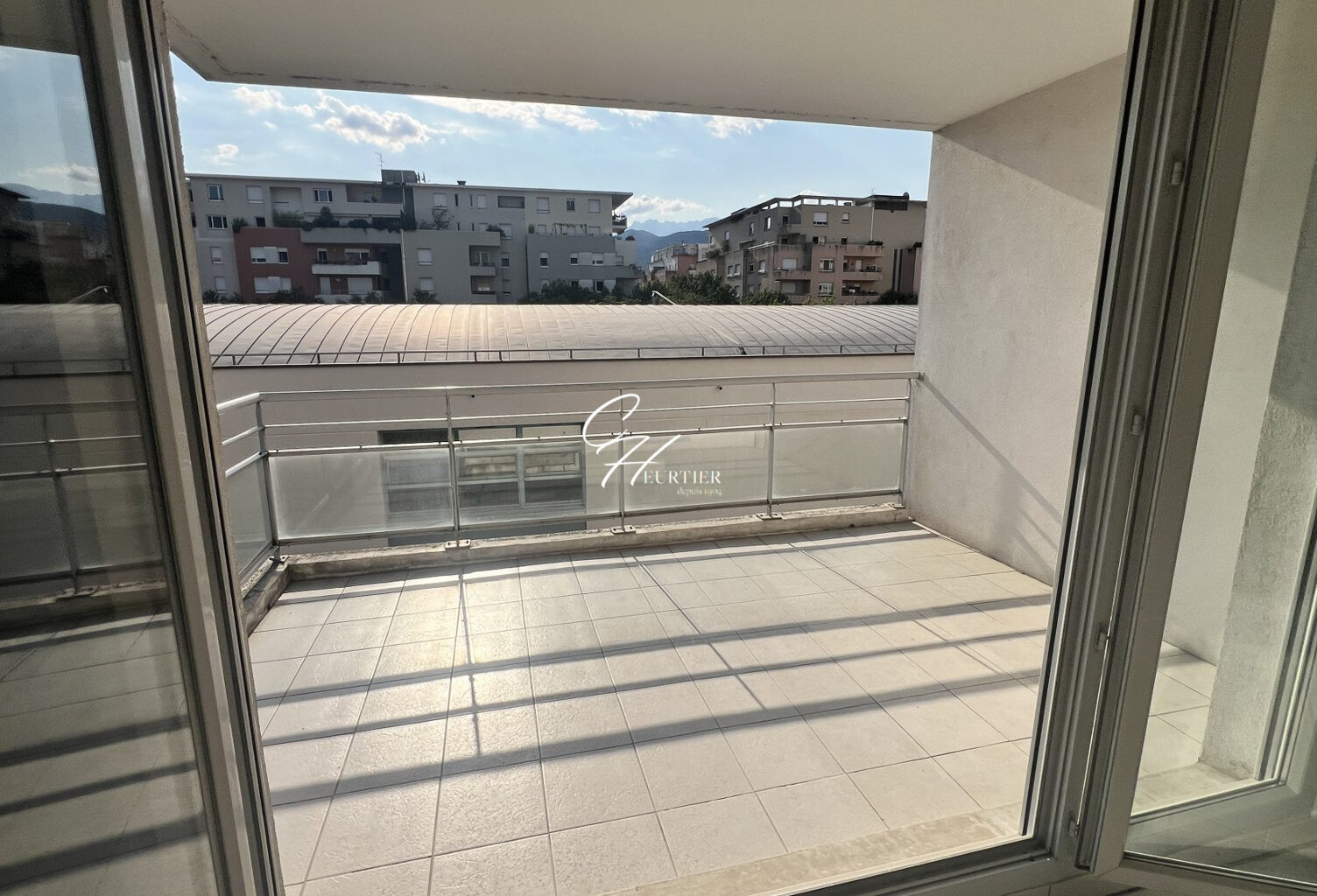 T2 de 43m² avec terrasse et garage — photo 1