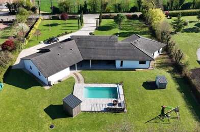 Maison 8 pièces 399950 €