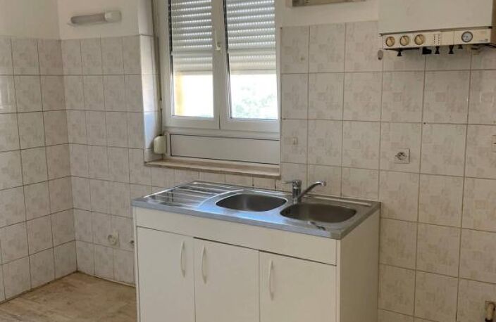 Location - Appartement T2 - 50m2 - Metz — photo 5