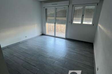 Appartement  420 €
