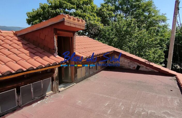 Maison ancienne à rénover avec Jardin et terrasse — photo 2