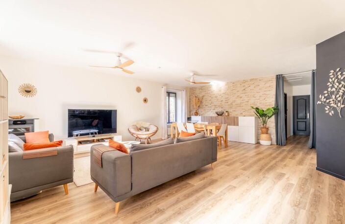 Appartement à Vendre – 111 m² – Villefranche-sur-Saône — photo 2