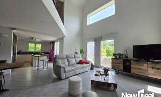 Maison 6 Pièces 200 m² à vendre à Vinzier (74500)
