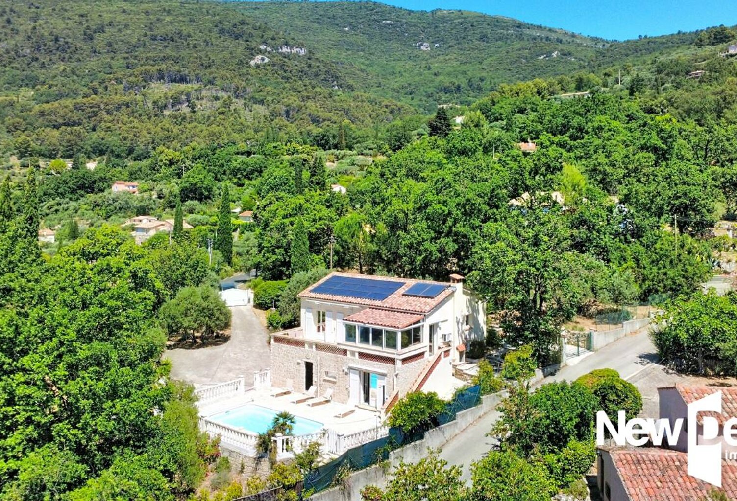Villa rénovée à Seillans (83440) – 499 000 € — photo 1