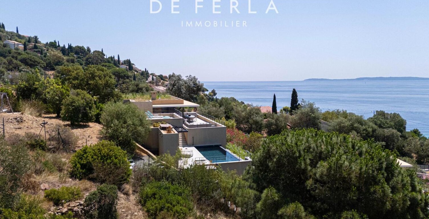 Lavandou - Villa contemporaine 2024 avec vue mer panoramique – À quelques pas de la plage — photo 1
