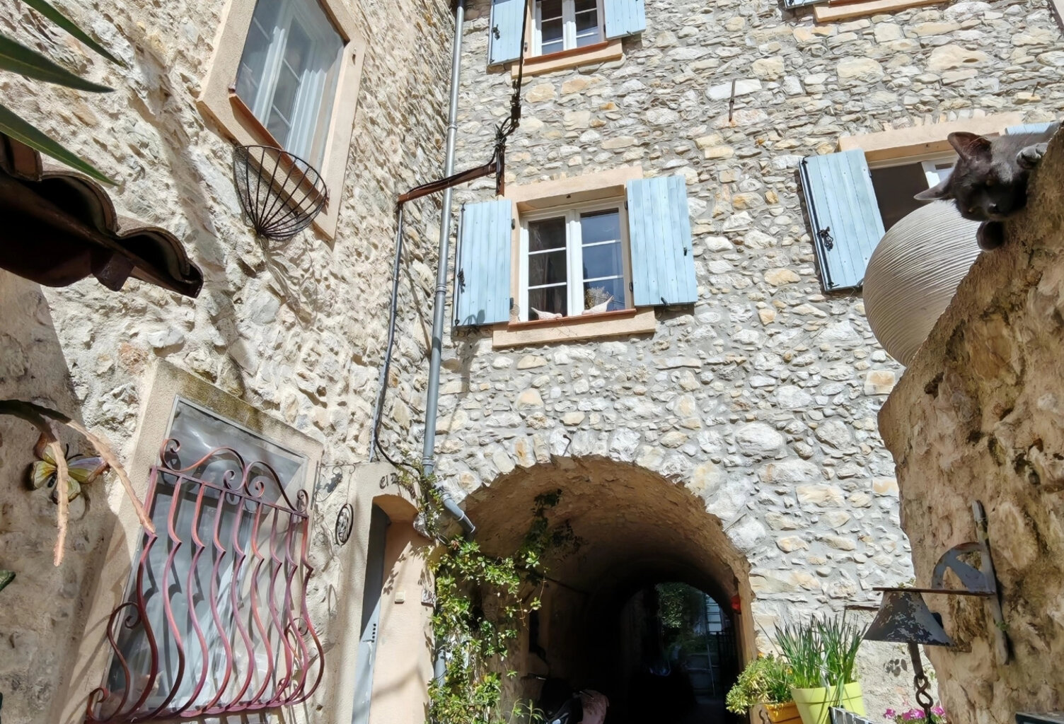 La Trinité Route de Laghet, APPARTEMENT 4 pièces . — photo 1