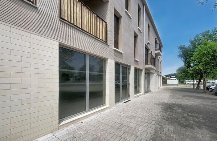 Biganos - Murs local commercial 47 m² — photo 4