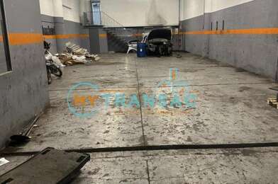 Local industriel  560000 €