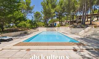Maison 8 Pièces 256 m² à vendre à Ventabren (13122)