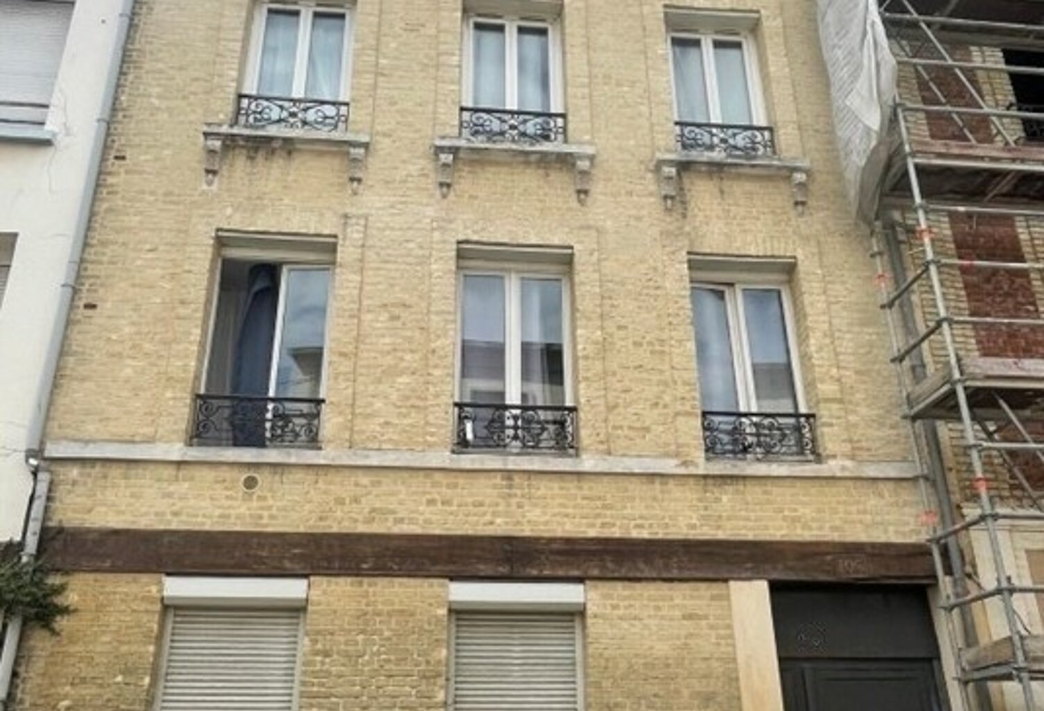 UNIVERSITÉ — photo 1