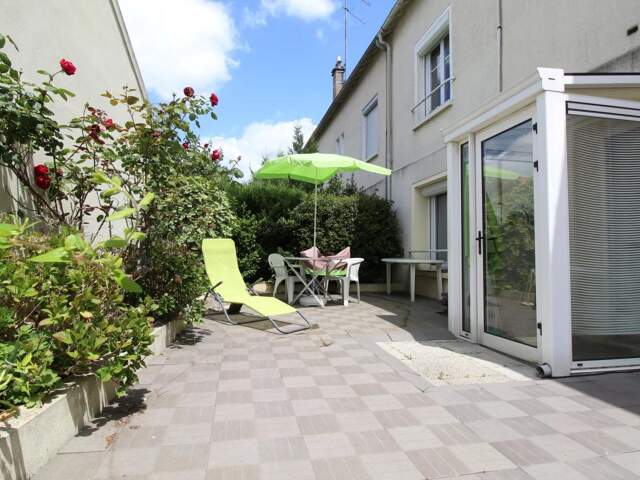 LES CLAYES - VILLAGE — photo du bien