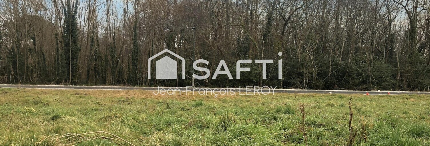 Terrain  899 m² à vendre à Saint-Aubin-de-Médoc (33160)
