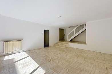 Appartement 4 pièces 1200 €