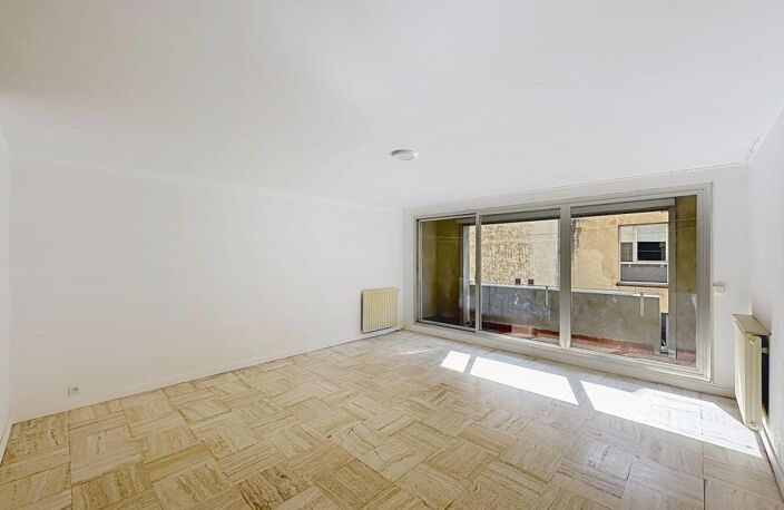 Appartement T4 - Balcon - Parking- À Louer — photo 2