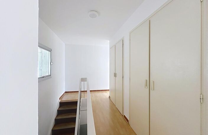Appartement T4 - Balcon - Parking- À Louer — photo 5