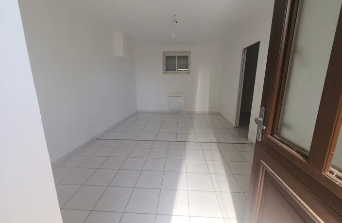 APPARTEMENT AVEC JARDIN — photo 4
