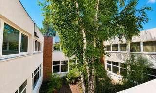 Bureau  646 m² à louer à Bièvres (91570)