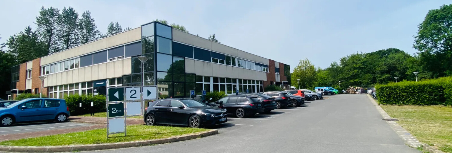 Bureau  298 m² à louer à Bièvres (91570)