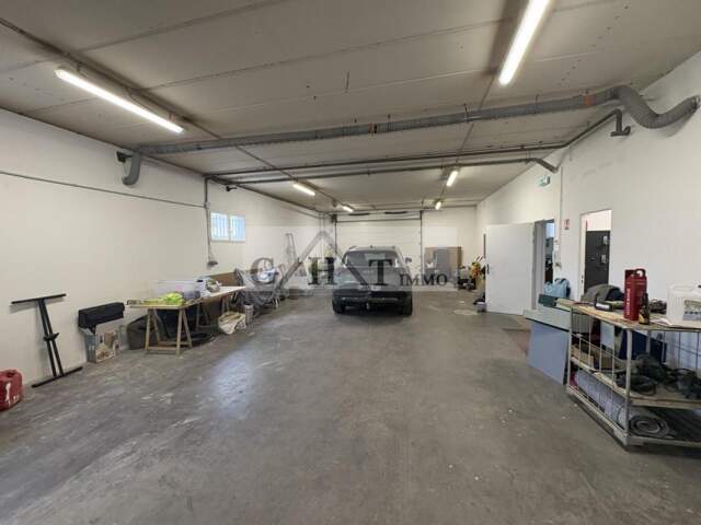 BÂTIMENT INDÉPENDANT À VENDRE — photo du bien